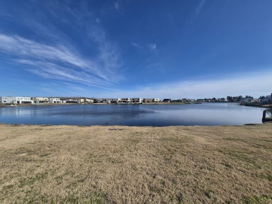 Lote En Venta En Barrio Santa Ana A La Laguna