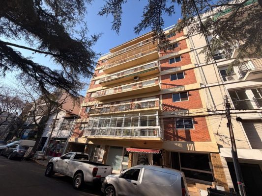 Apartment 2-bedroom For Sale La Lucila Mortgage-Eligible