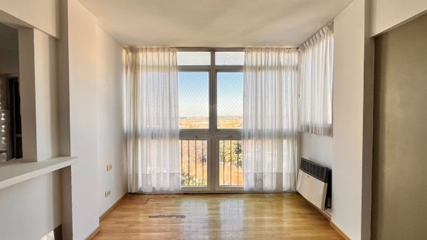 2-bedroom Apartment FOR SALE. Open view of the River, Vte. López