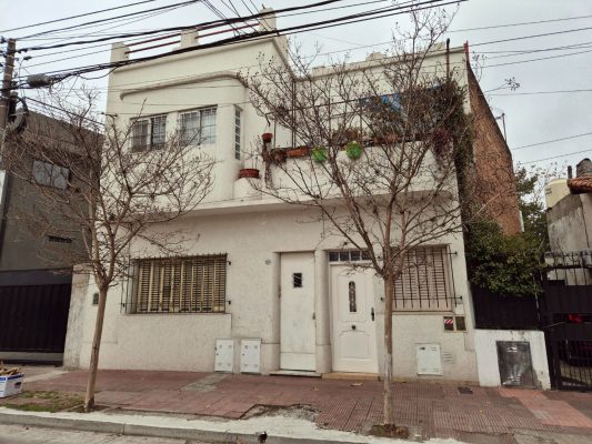 PH 1-bedroom with patio, no HOA fees, 55 meters.