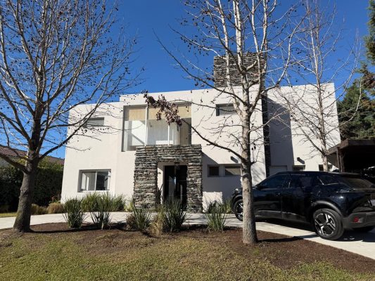 For Sale House 5-bedroom /Pool B° San Marcos Villanueva