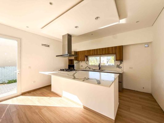 House 3-bedroom for sale in Santa Ana Villanueva
