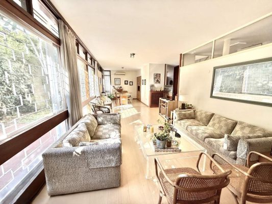 For Sale House 4-bedroom Parrila Garden Vicente Lopez