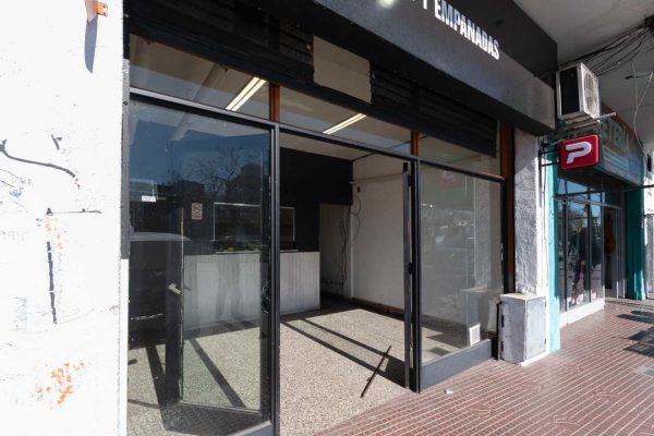 For Rent Commercial Space 124 m² in San Fernando