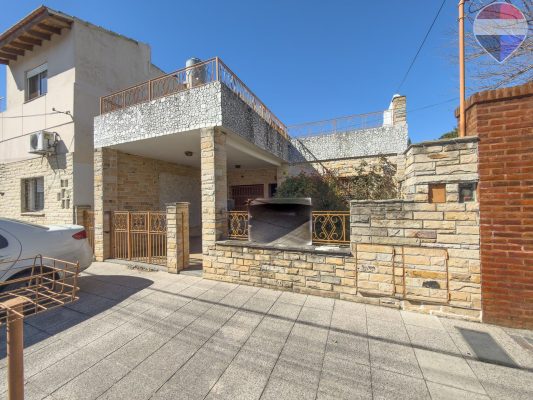 For Sale – Multifamily House / Own Lot in Munro