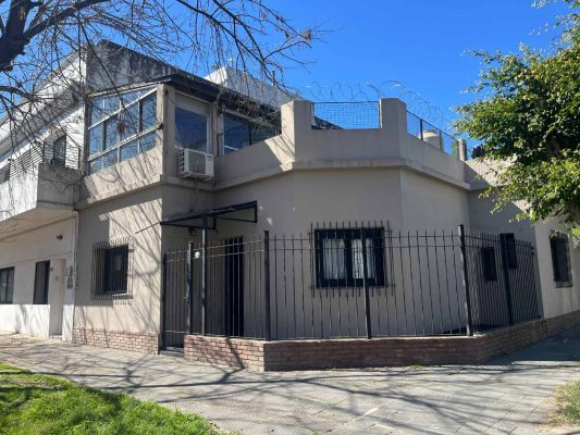 For Sale House 2-bedroom +BBQ area+Garage/Patio - Florida