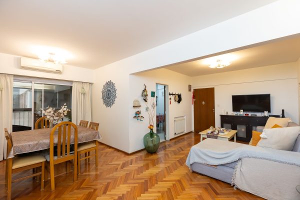For Sale Apartment 3-bedroom Vicente Lopez