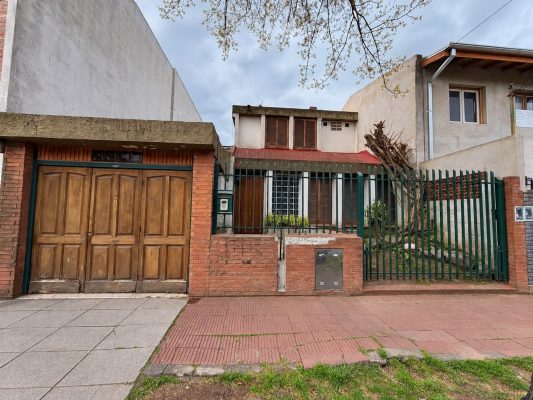 For Sale House 4-bedroom In Munro Ideal To Renovate