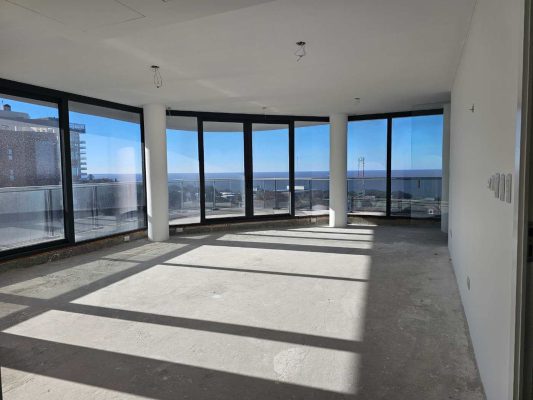 For Sale 3-Bedroom with En Suite Apartment 2 parking spaces Selene