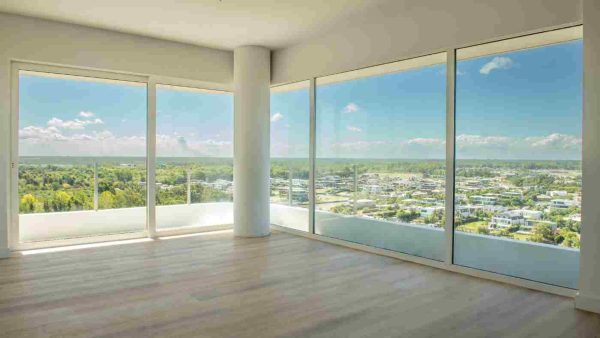 For Sale 1-bedroom Apartment with Garage - Listening to Offers