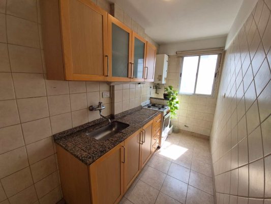 2 Amb. Olivos: Impecable, Luz y Pintado a Nuevo