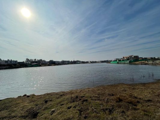 Sale of Waterfront Lot, Santa Ana II Neighborhood