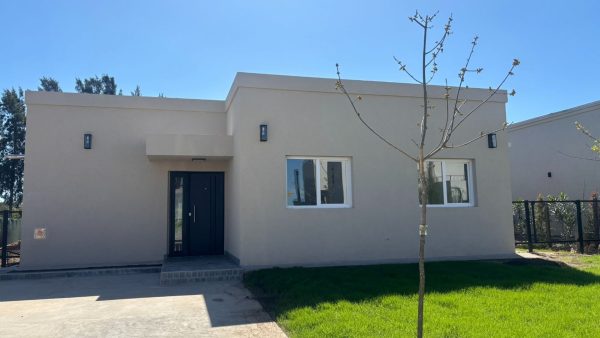 Brand new house in Santa Ana Down payment + 24 of 1900