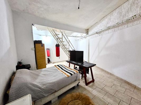 For Sale PH 1-bedroom Florida Oeste
