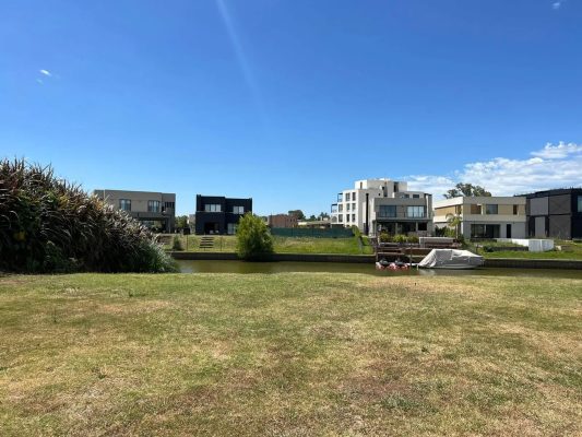 FOR SALE LOT 519 m2, EL CANAL NEIGHBORHOOD, VILLANUEVA, TIGRE