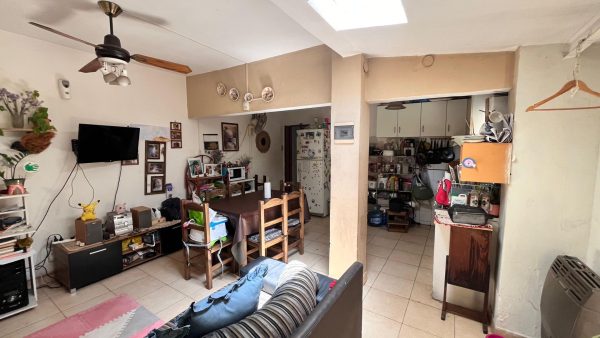 Venta Casa Multifamiliar En Carapachay Lote Propio