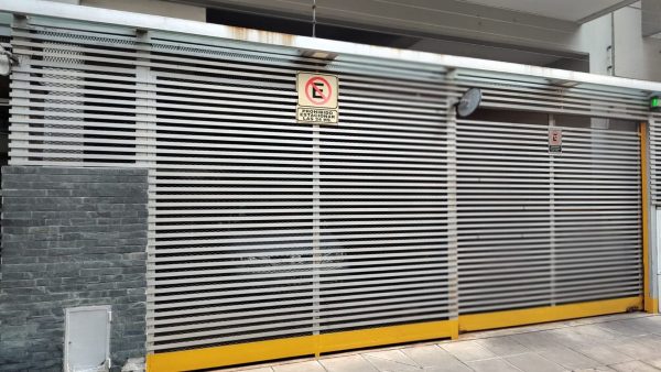 Venta de cochera en Olivos