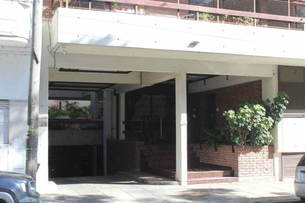 VENTA en edificio de COCHERAS OLIVOS MAIPÚ