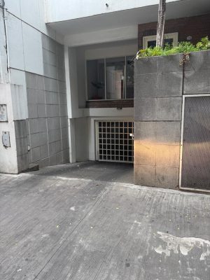 VENTA COCHERA en SAN ISIDRO