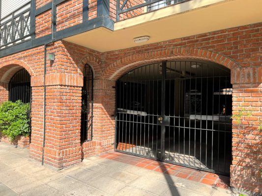 Cochera En Venta En Centro De San Isidro