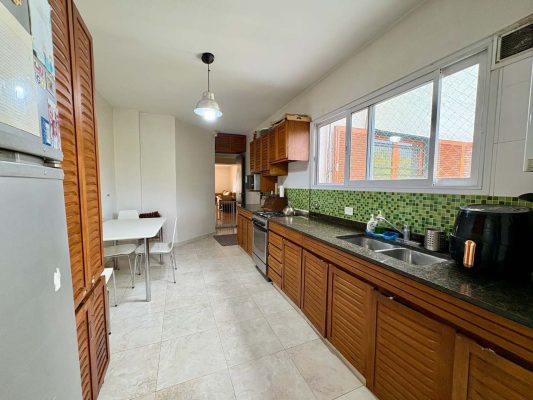 Apartment 4 rooms with parking, Vte. Lopez, Av. Libertador 1100