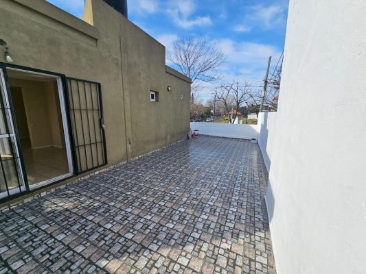 Alquiler 3 ambientes con terraza 1 piso
