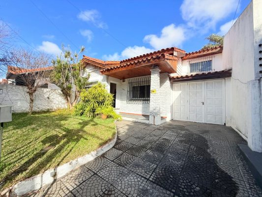 Venta Casa 6 Ambientes San Isidro-Permuta