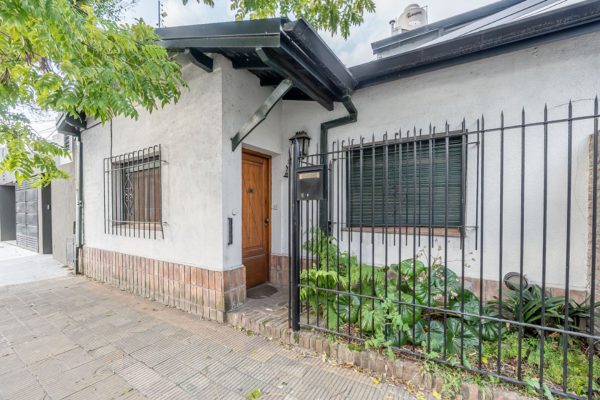 House for sale 3 bedrooms 2nd floor Olivos A/ Credit