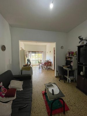 Sale: 3-room apartment with balcony, San Fernando, credit available.