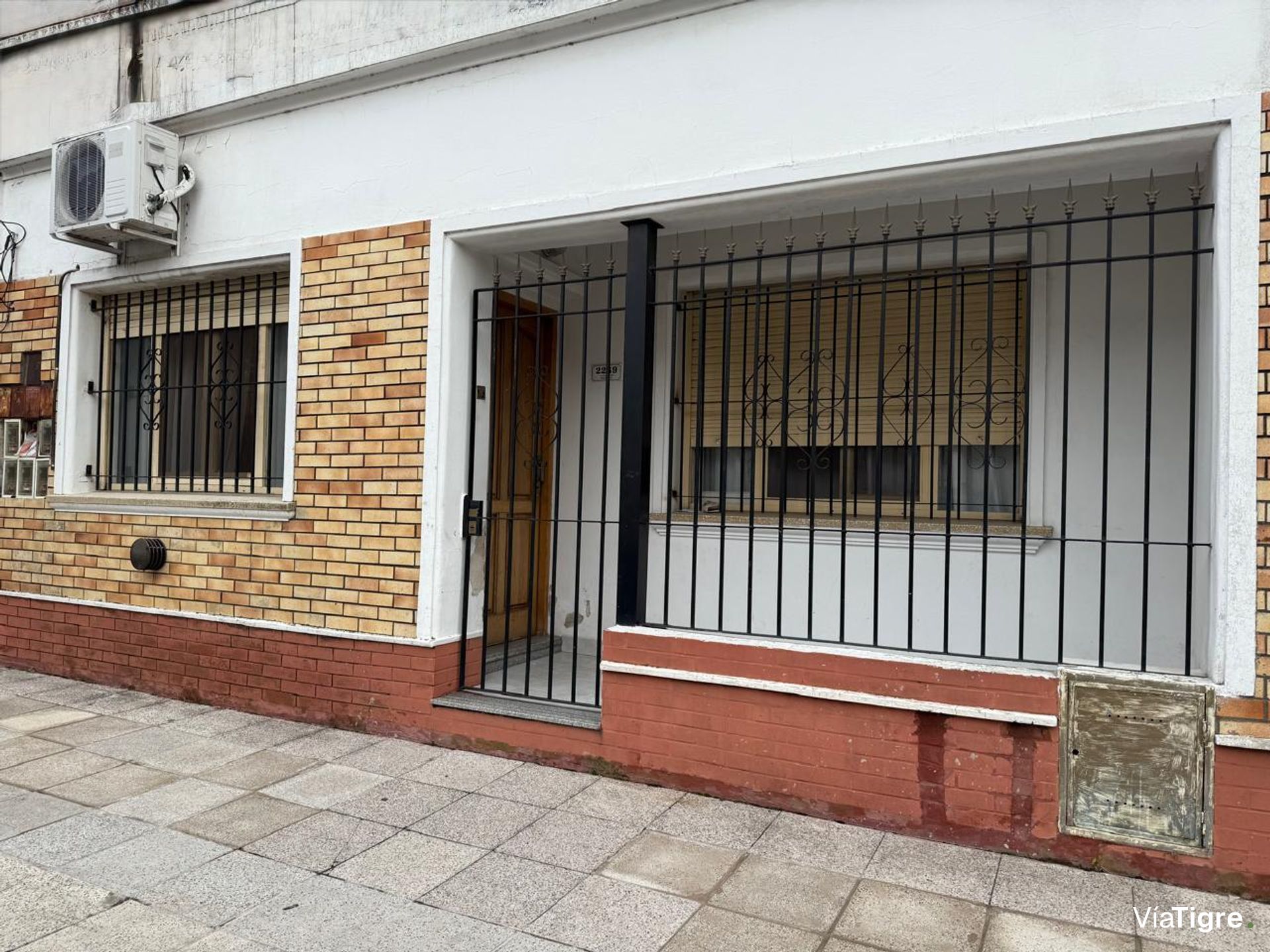 For Sale: 3 Rooms, Garden, Grill, San Fernando