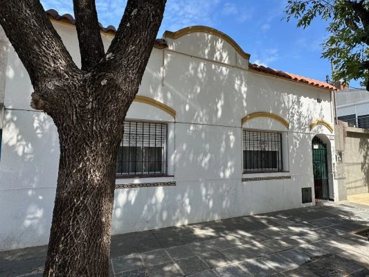 For Sale: 2 Houses, Independent Entrance, 300?m² Lot, Florida