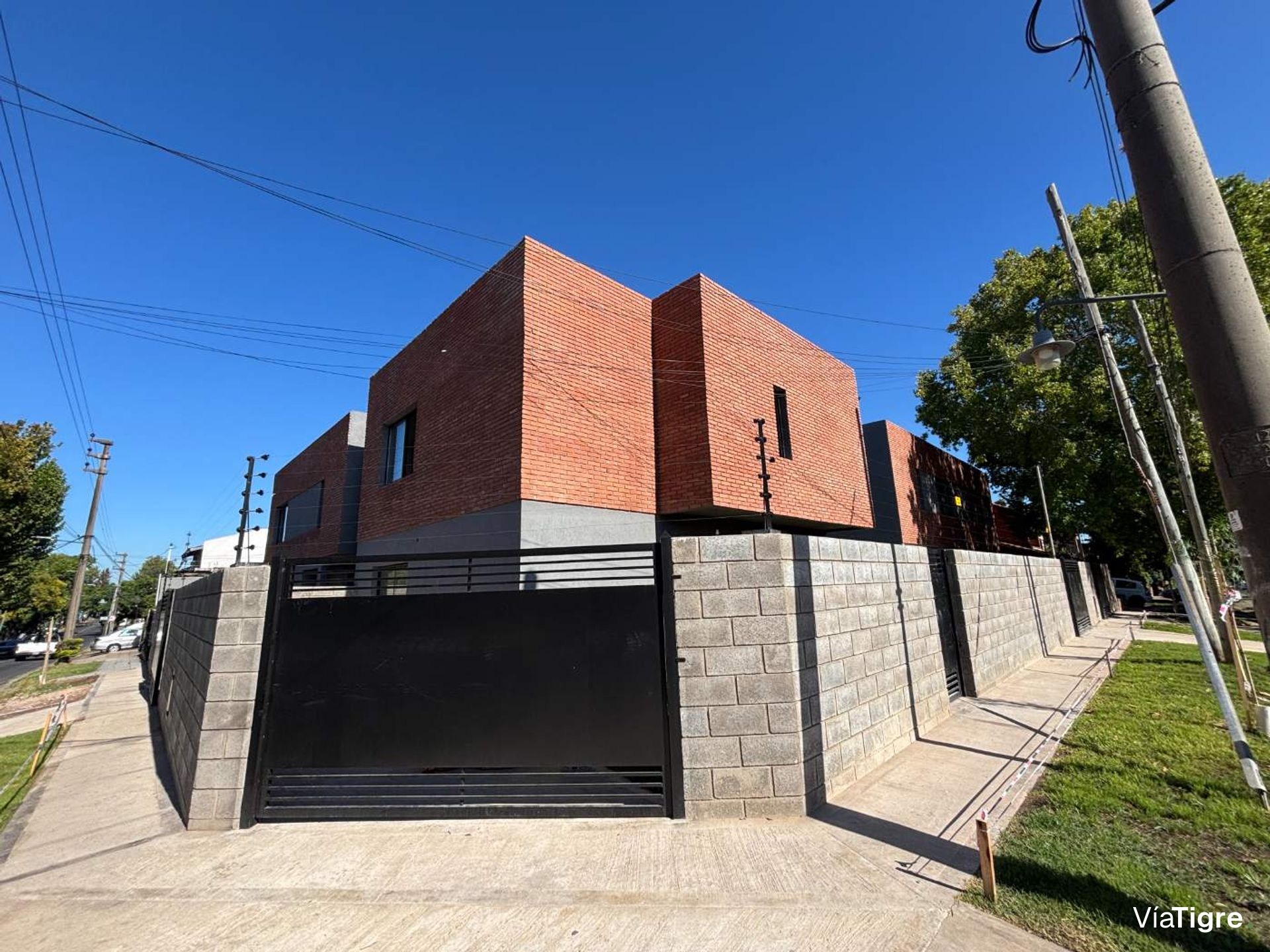 Duplex House Beccar Brand New 4 Rooms Pool Garden