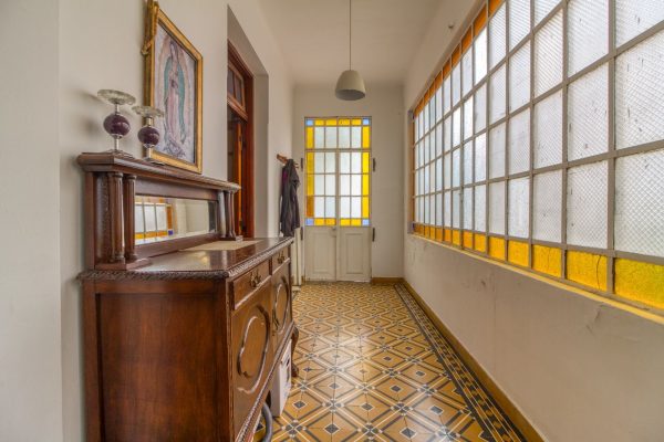CASA MUTIFAMILIAR VENTA BECCAR LOTE PROPIO 240m2