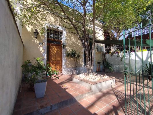 Sale: Ph 3?bedroom apartment with patio and automatic entrance, San Fernando