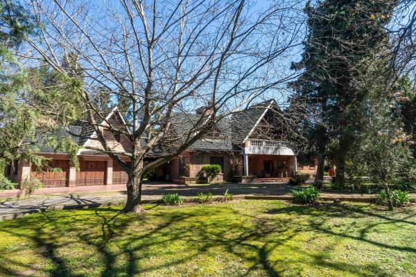 Casa Quinta en Venta-Ricardo Rojas, Lote 4200m2