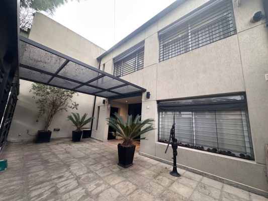 Venta Casa Martinez, 5 Ambientes, pileta y Jardin
