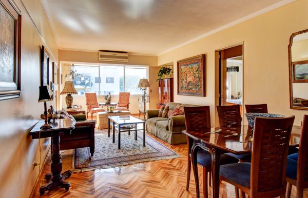 Venta Departamento 4 Ambientes-Cochera. San Isidr0