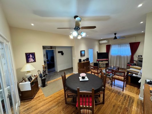 House for Sale in Florida, Spacious Terrace and Grill