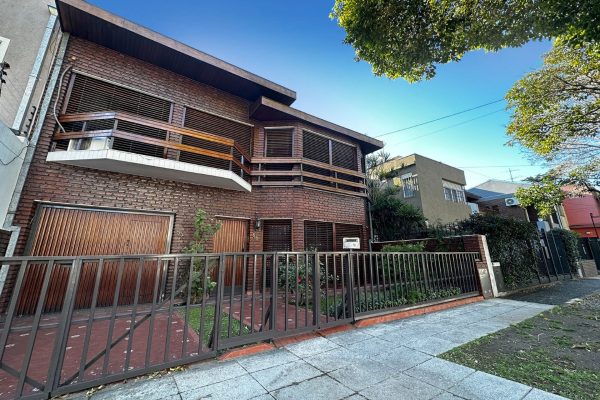 Venta Florida Vlopez Elegante Casa 5 Amb Exc Ubic