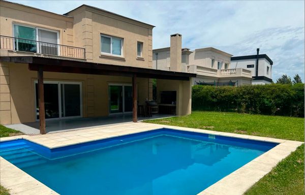 Casa en venta Barrio Castaños Nordelta