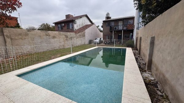Casa 6 Ambientes Venta Don Torcuato Parque Pileta