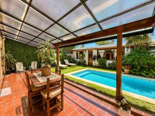House for sale in Olivos, 4 rooms