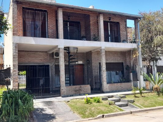 Casa multifamiliar 3 amb + 4 amb en venta Boulogne