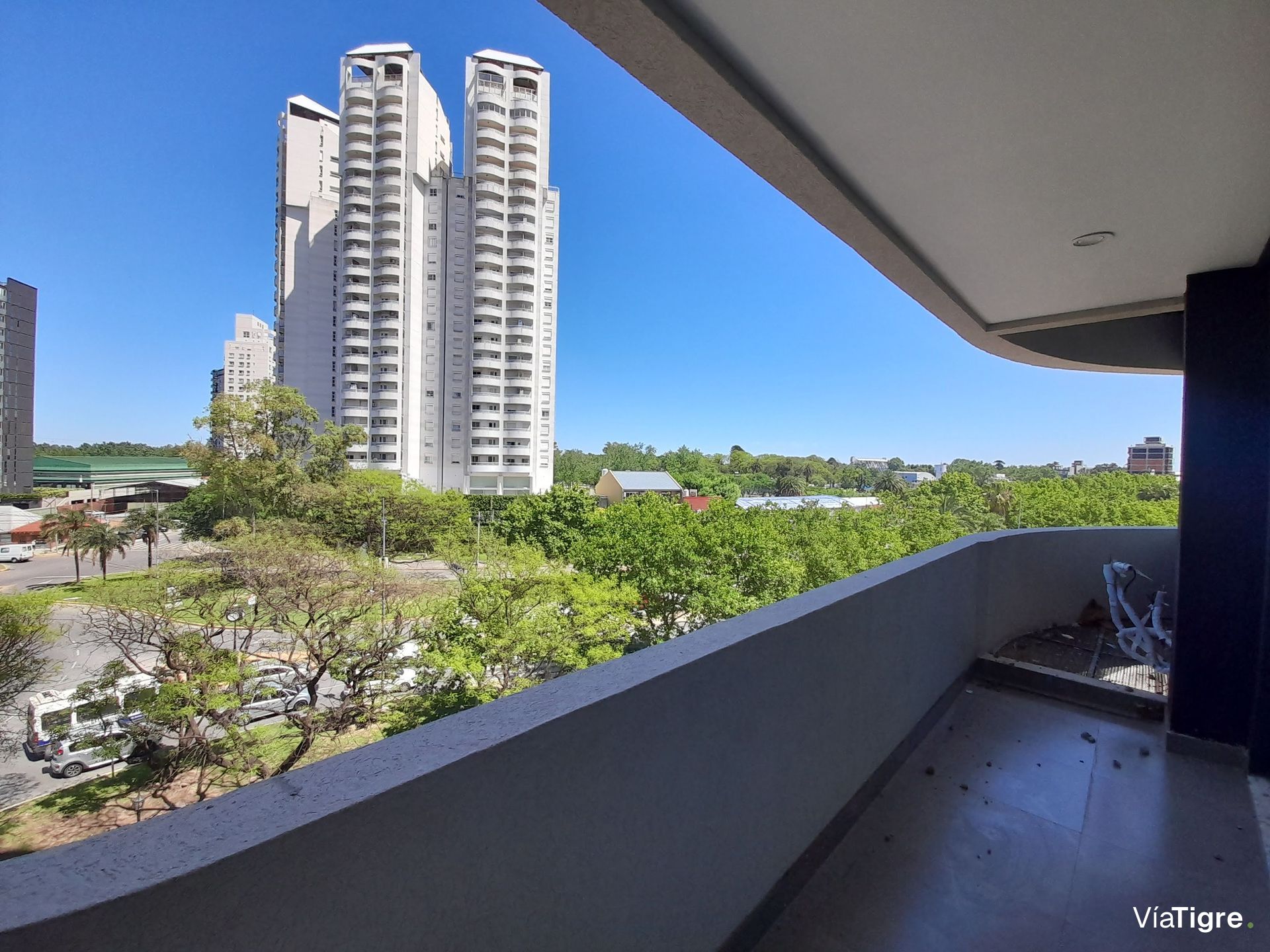 Apartment in Tigre, 3 Rooms on Brickell Boulevard