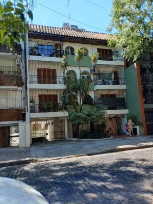 Alquiler 2 Ambientes Con Balcon Jardin Cochera