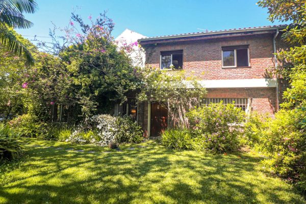 Casa En Venta En Olivos Lote 665 M2 Olivos Gol