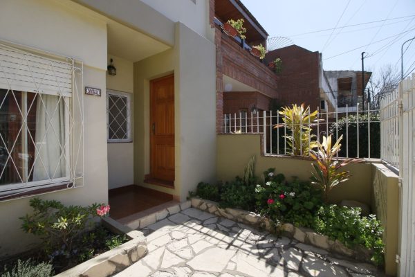 Sale - 5-Room House - 2 Units - Olivos