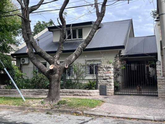 Olivos House Sale