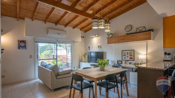 House + Apartment for Sale - Munro