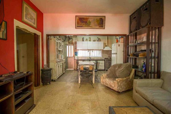 Venta casa 3 ambientes a refaccionar Beccar